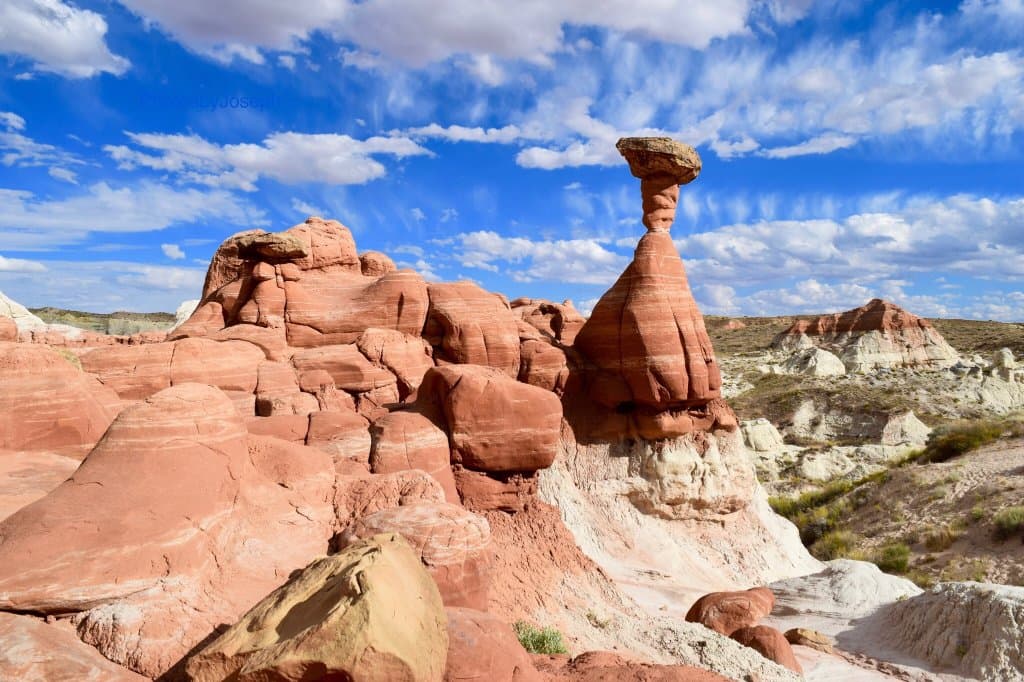 Toadstool Hoodoos Paria Rimrocks