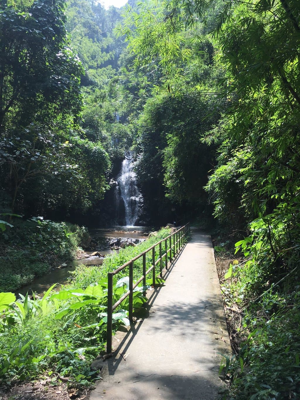 ทางเดินไม่ไกล