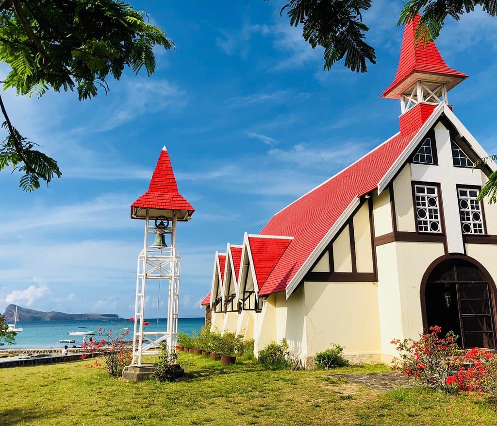Cap Malheureux & Red Roof Church