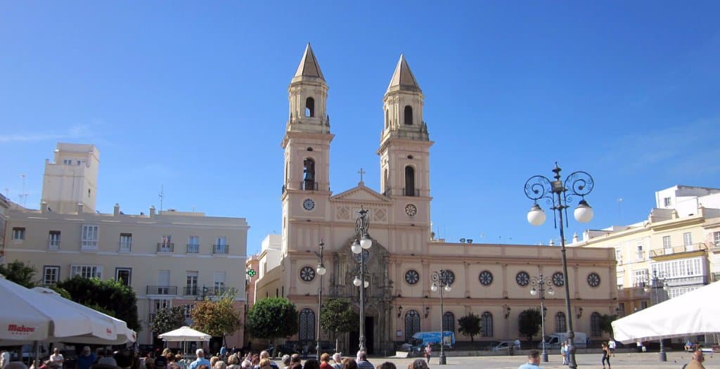 The elegant church of San Antonio on the very large plaza of the same name