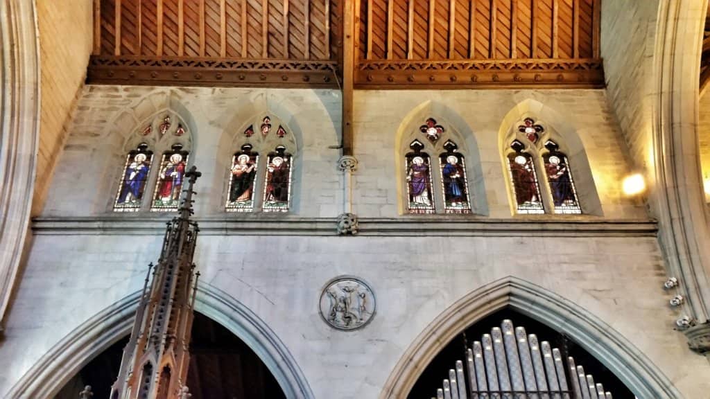 Daily Mass & Adoration