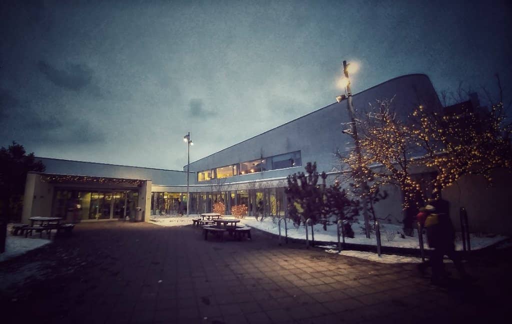 Steam Room & Cold Plunge