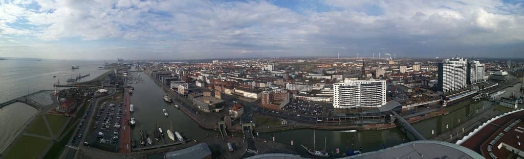 Panoramic City & Harbor Views