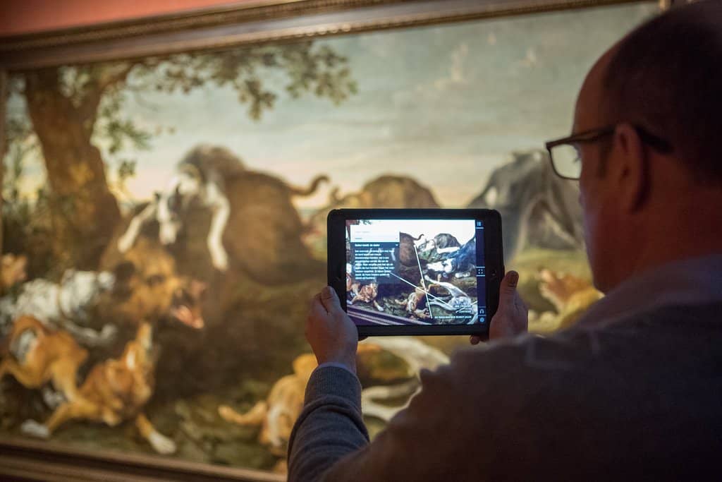 Interactive iPad Guide