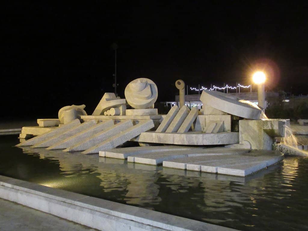 The Sculptural Fountain