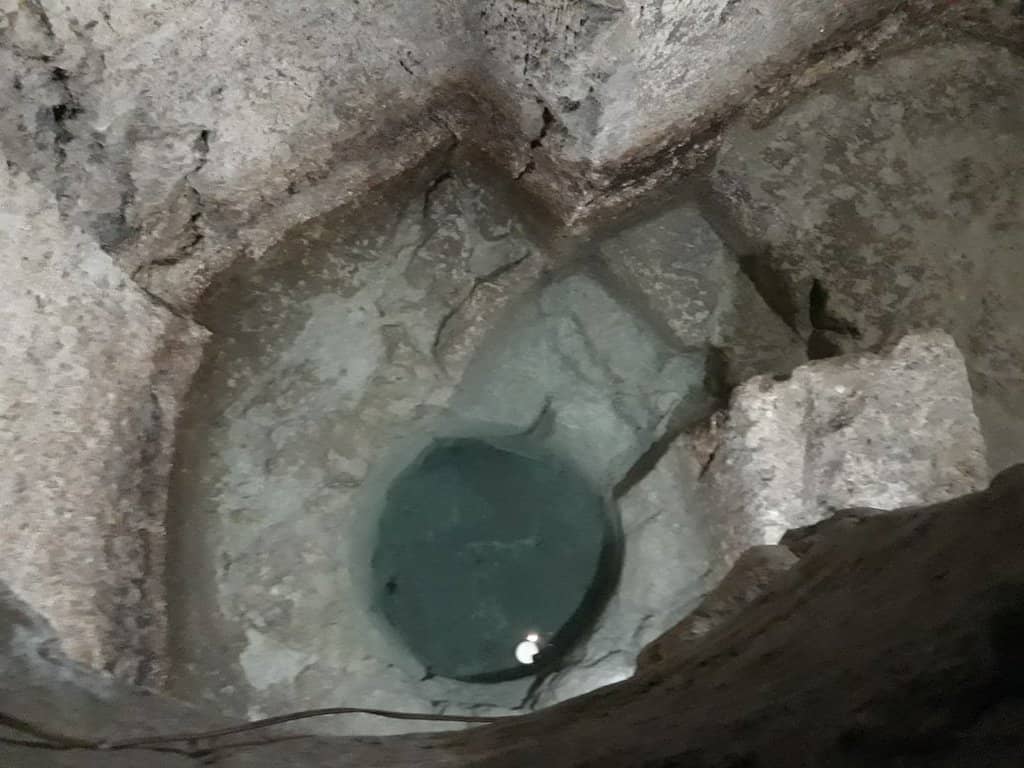 Ancient Greek & Roman Tombs