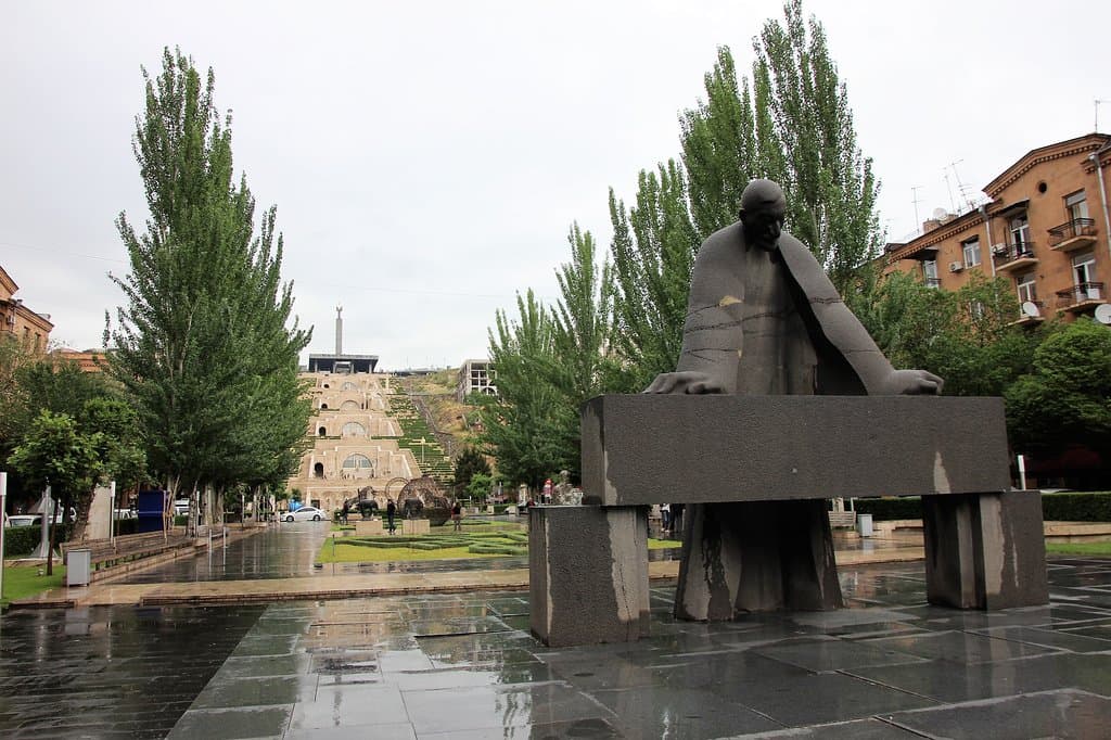 Cascada hinter dem Stadtgestalter