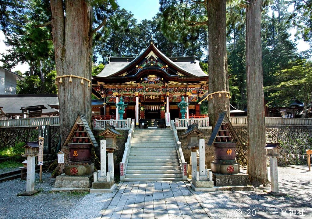 三峯神社