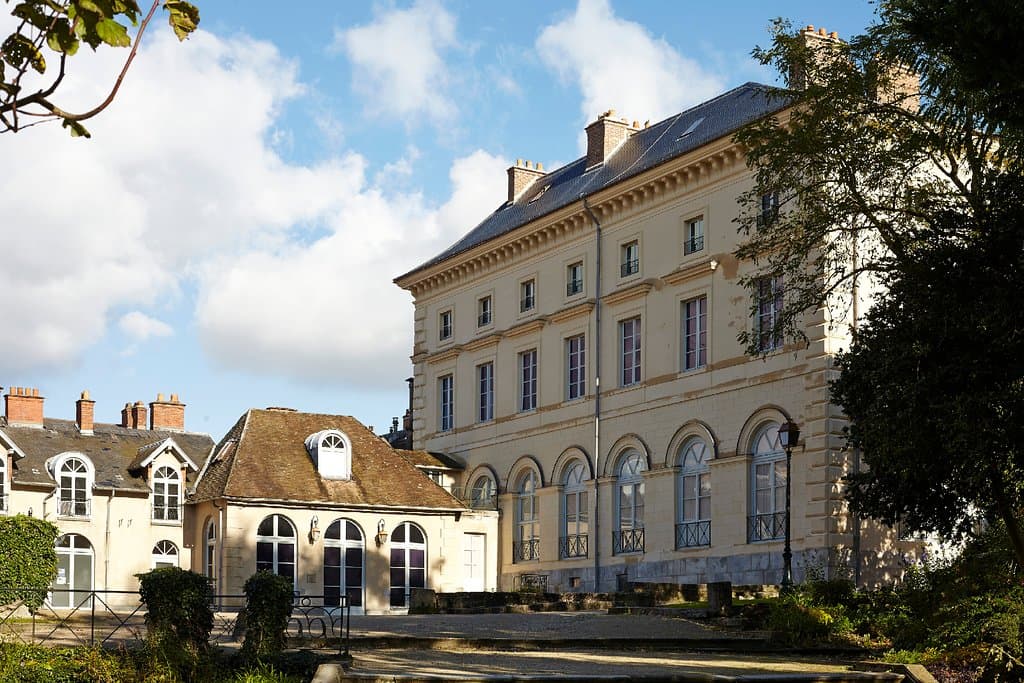 getlstd_property_photo