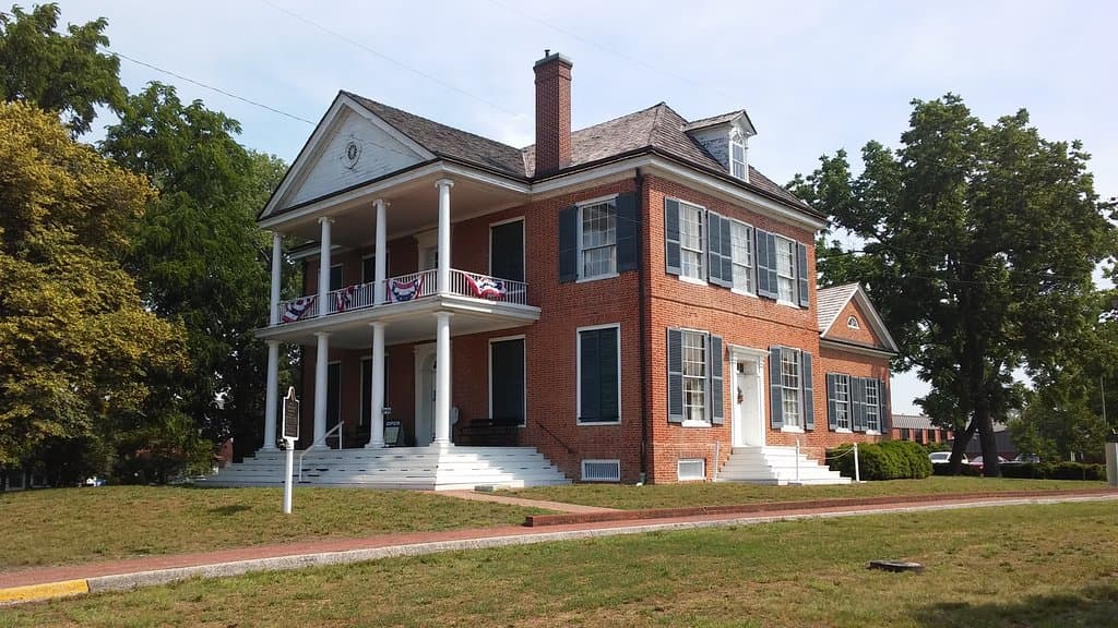 You can only take pictures outside