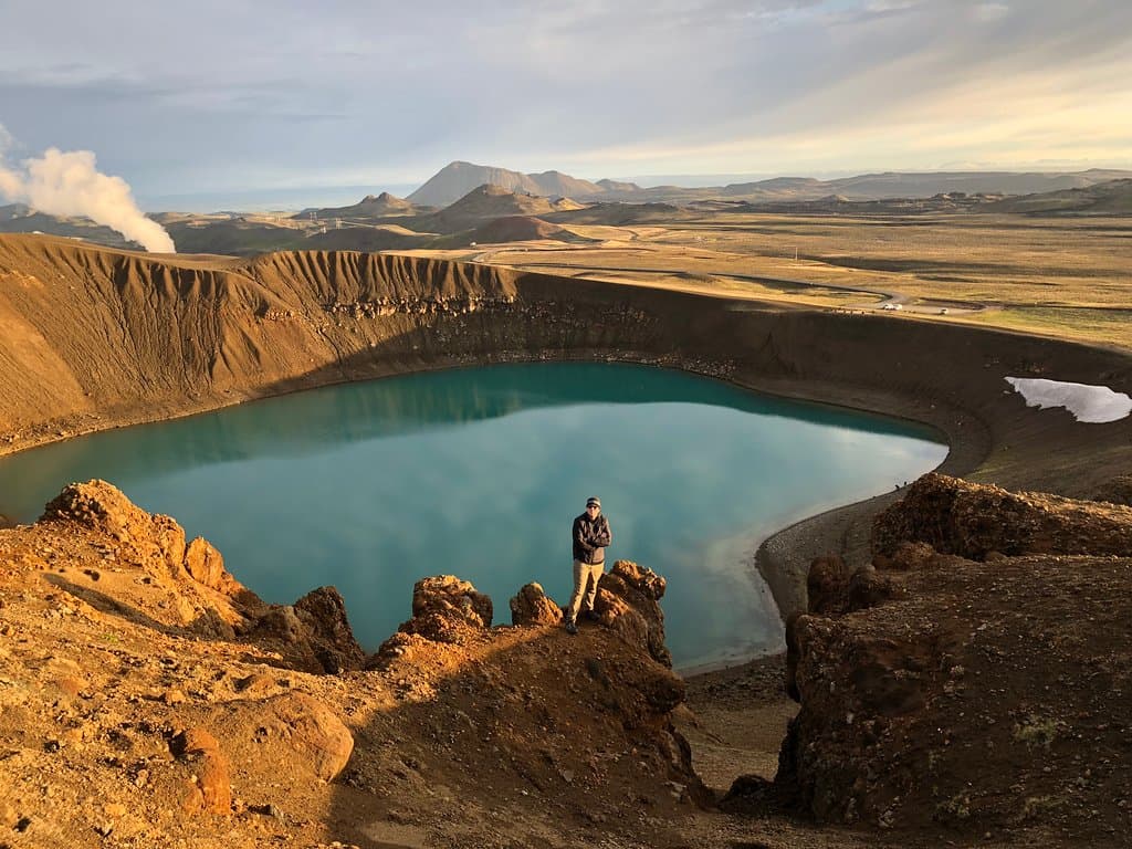 5 minute walk to the top of the rim