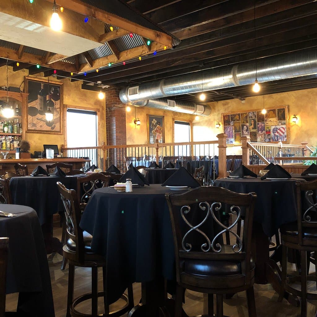 Rolando's Nuevo Latino Restaurante