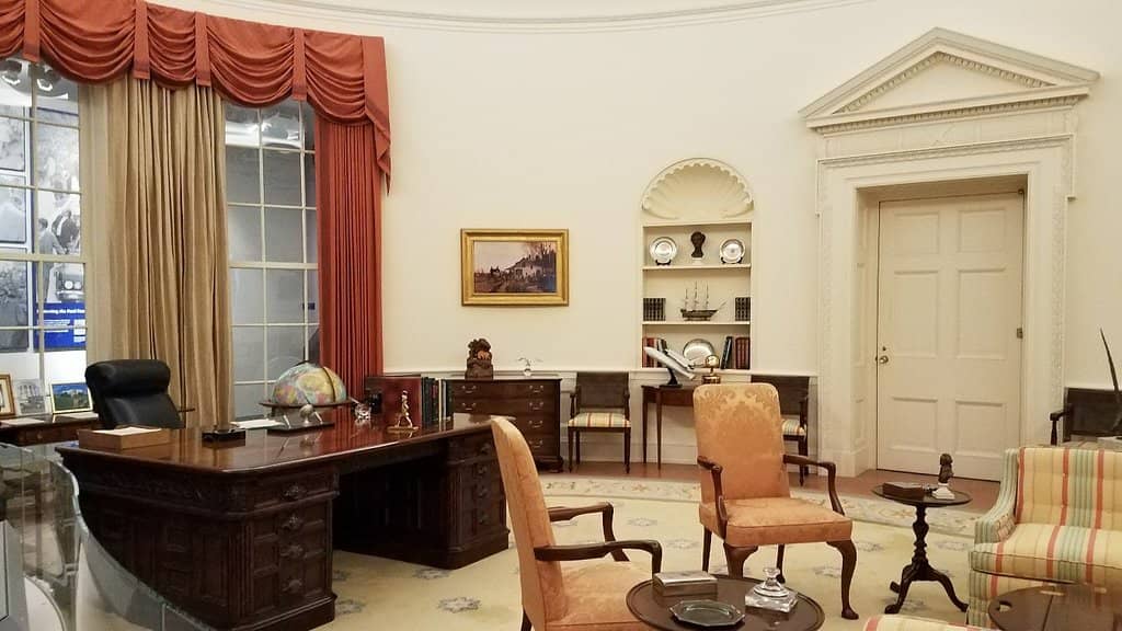 Replica Oval Office