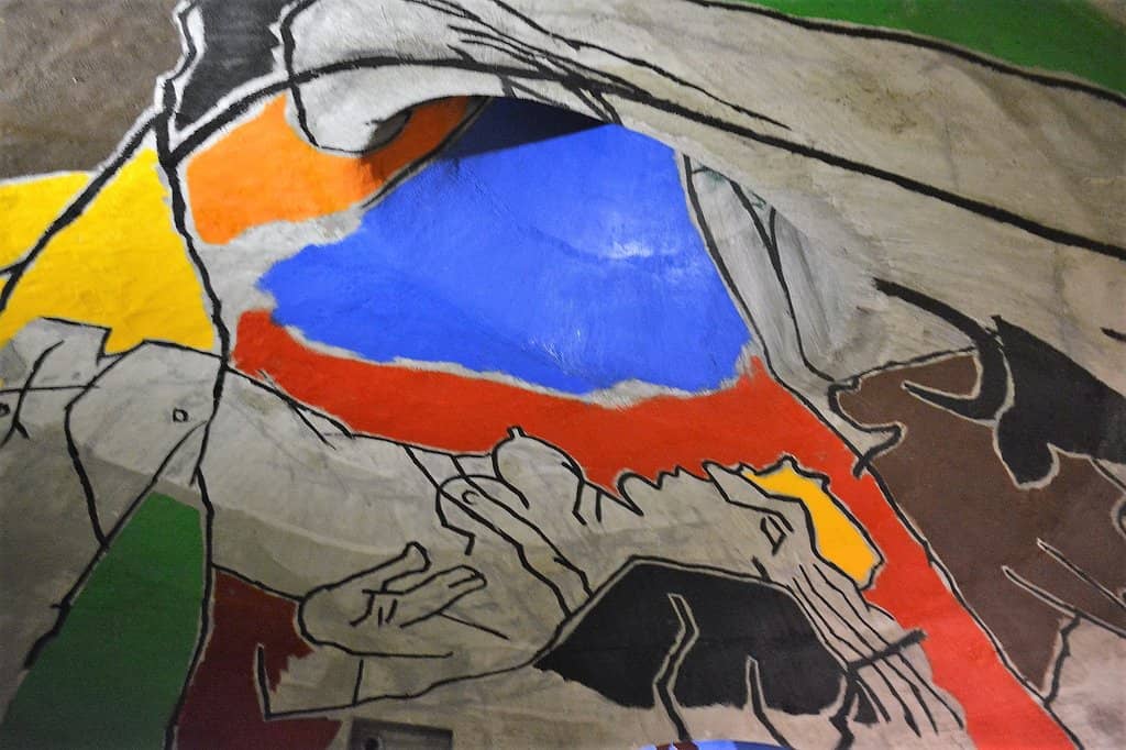 The Cave-Like Architecture