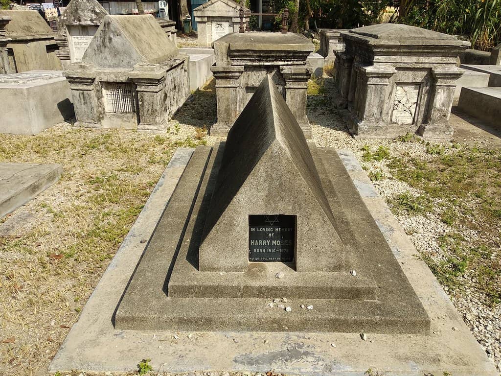 Unique Tombstone Shapes