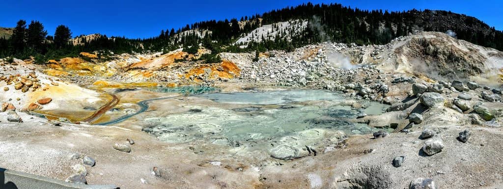 Bubbling Mud Pots & Fumaroles