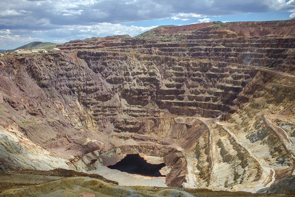 Inside the Lavender Pit.