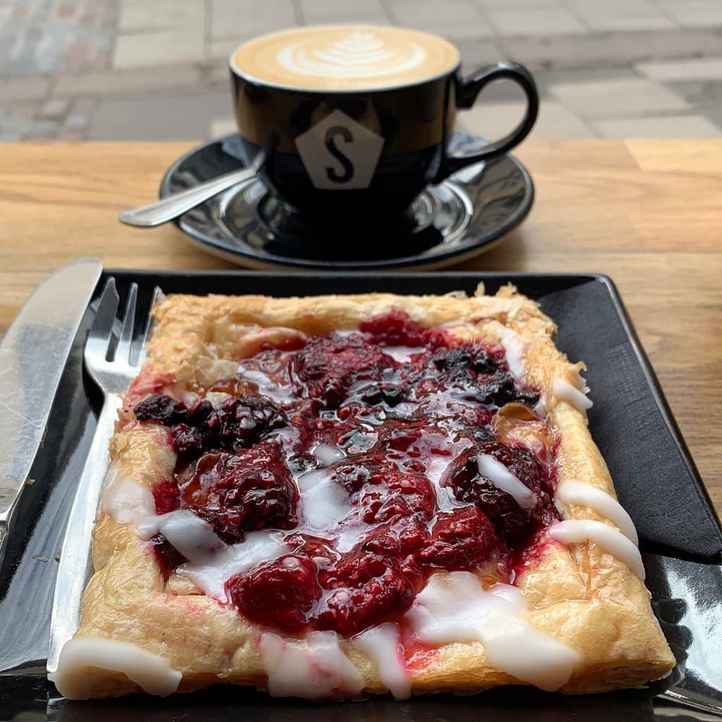 Cozy Atmosphere & Friendly Staff