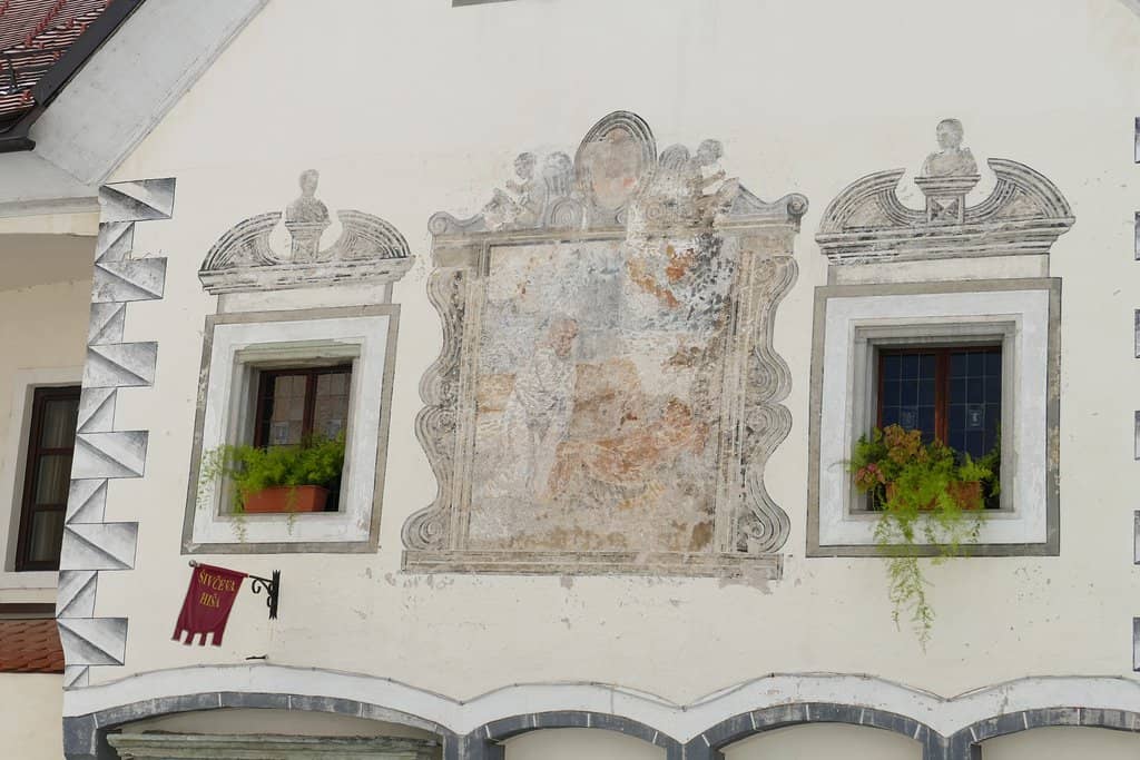 Linhart Square