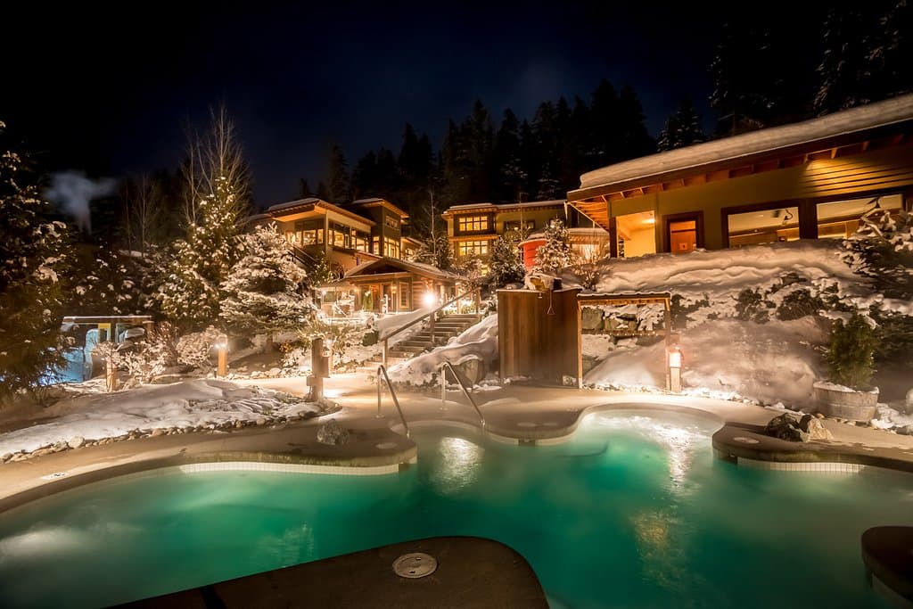 Lower hot tub in winter. Photo: Justa Jeskova