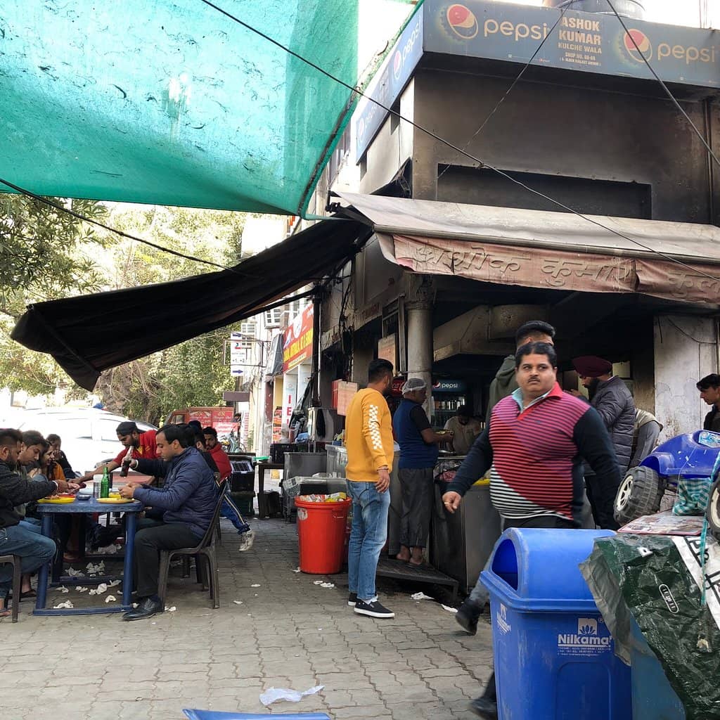 Fast Service Amidst the Buzz