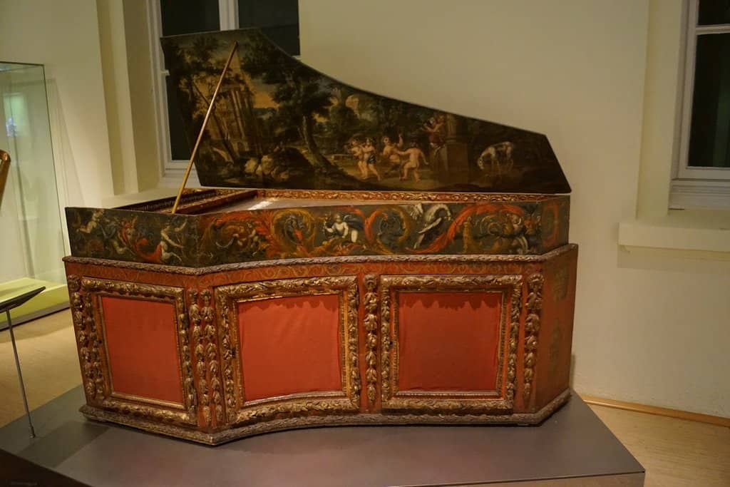 The 'Glitter' Exhibition