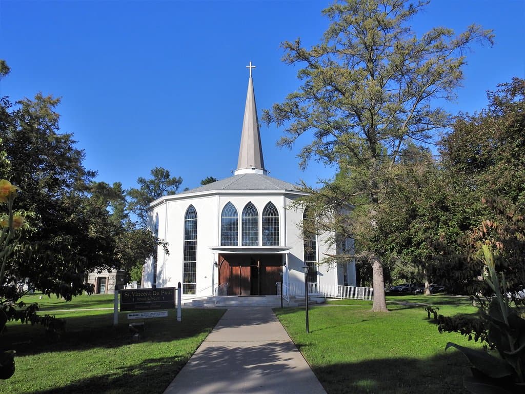 Die Kirche von außen