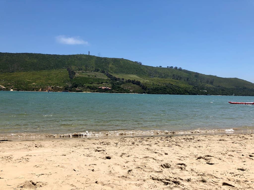 Shallow, Family-Friendly Waters