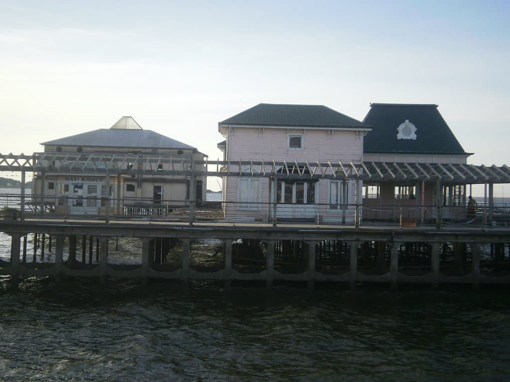 Hacia el muelle de pesca