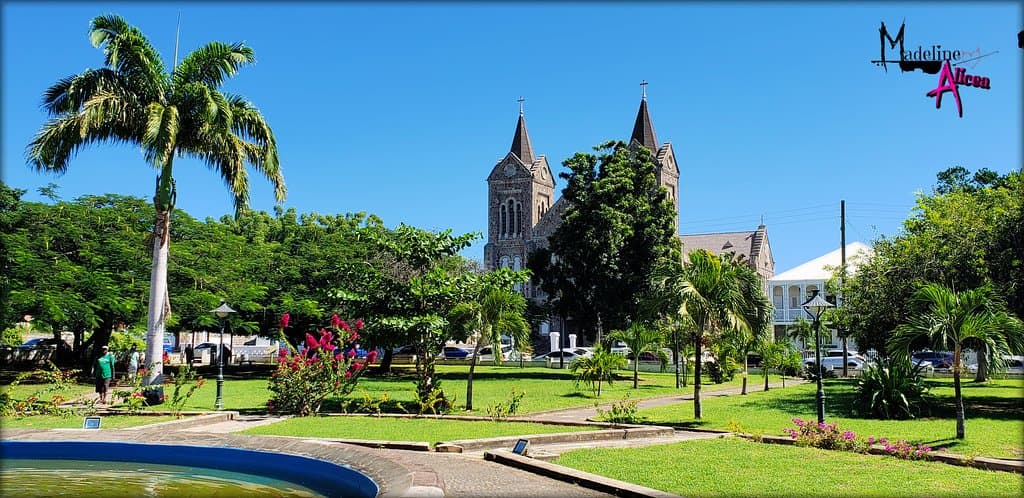 Independence Suqare Madeline Alicea www.youtube.com/madelinealicea Travel Vlog