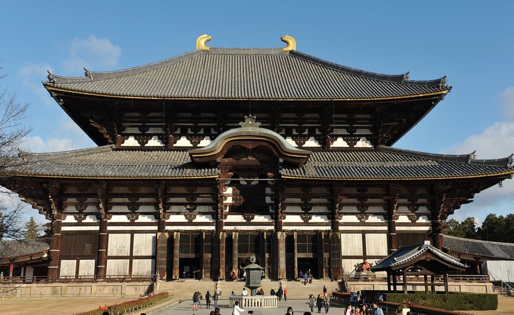 正面からは威風堂々