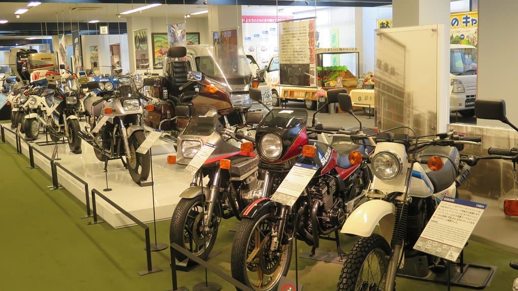 歴代のバイクがズラリと並んでいます