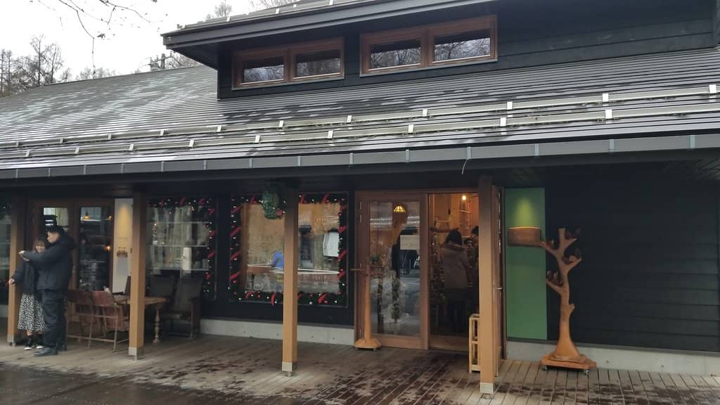 Cozy Cafes & Restaurants