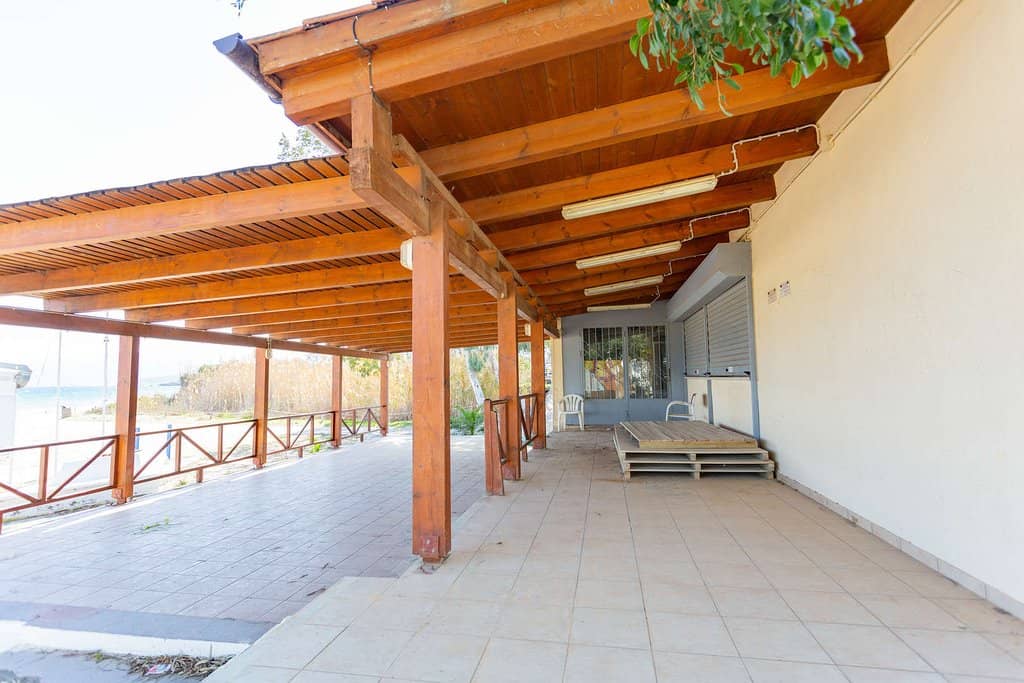 The Unique River Meets Sea