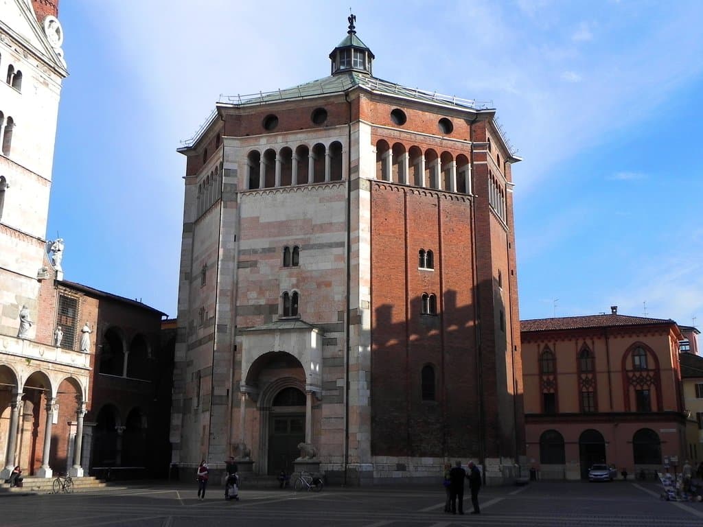 Il Battistero di Cremona