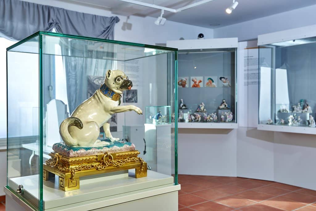 Doll Collections & Playhouses