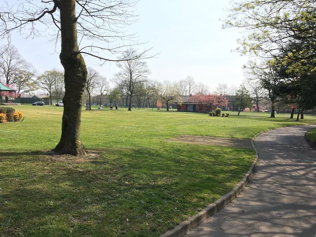 Green Spaces & Walking Paths