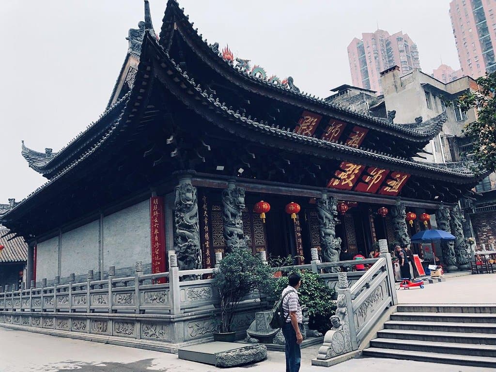 Hualin Temple & the 500 arhats