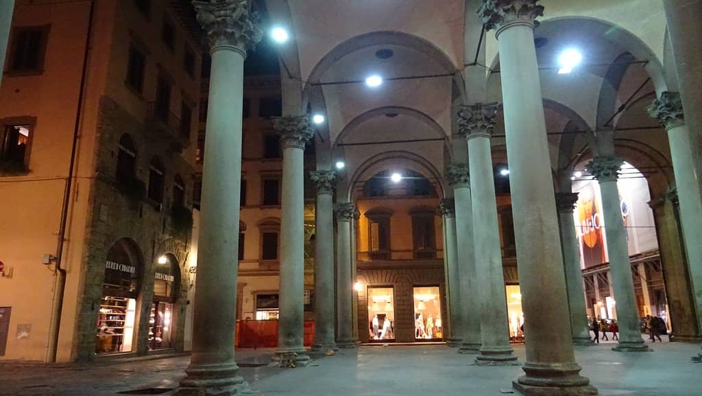 Loggia Architecture