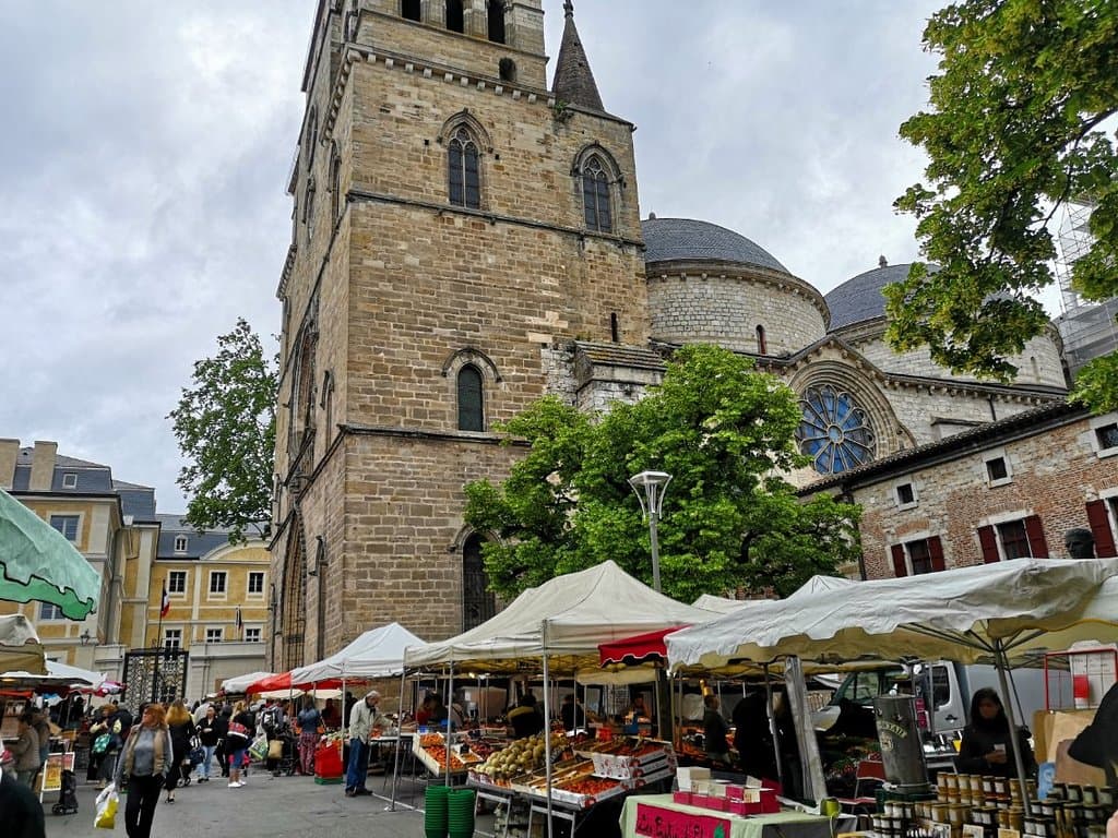 Cahors Market Place Chapou