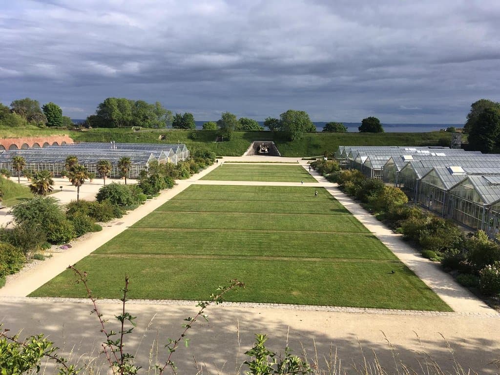 Hanging Gardens (Jardins Suspendus)