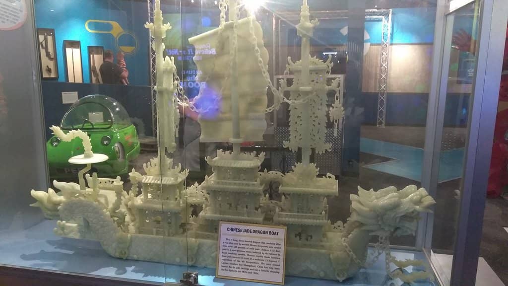 Mirror Maze