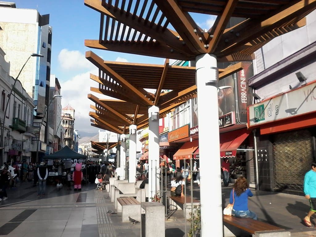 El Paseo Peatonal Manuel Antonio Matta de Antofagasta, es el segundo del centro de la ciudad. Está ubicado en la zona comercial de gran afluencia y es transversal al Paseo Prat.