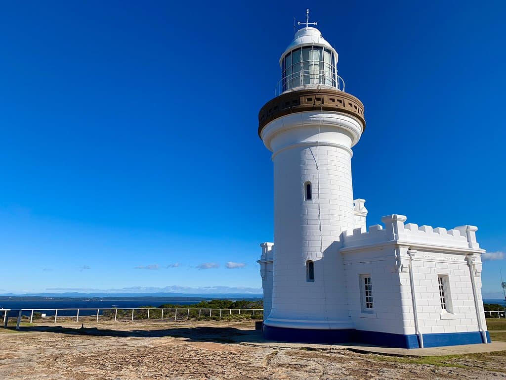 Point Perpendicular Lightstation