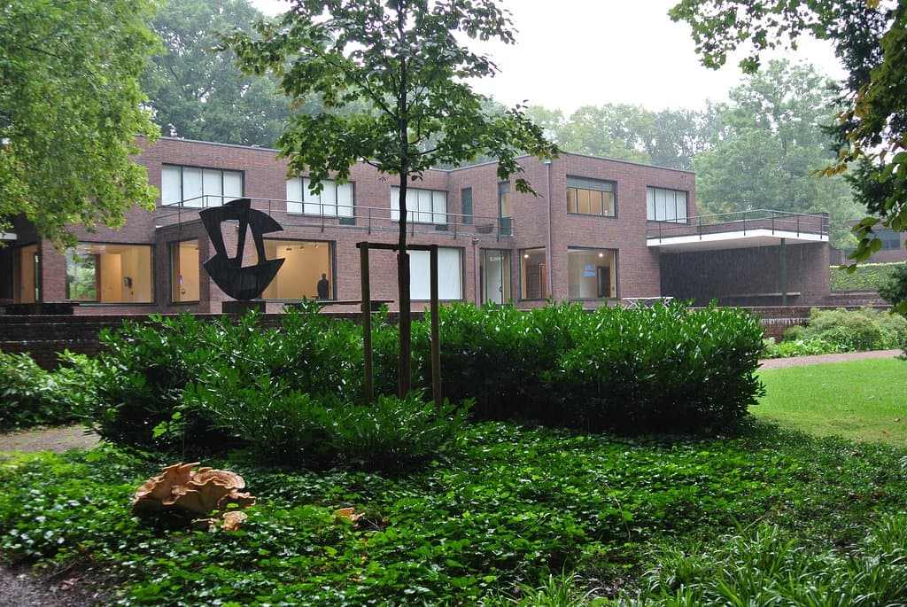 Rückseite und Garten