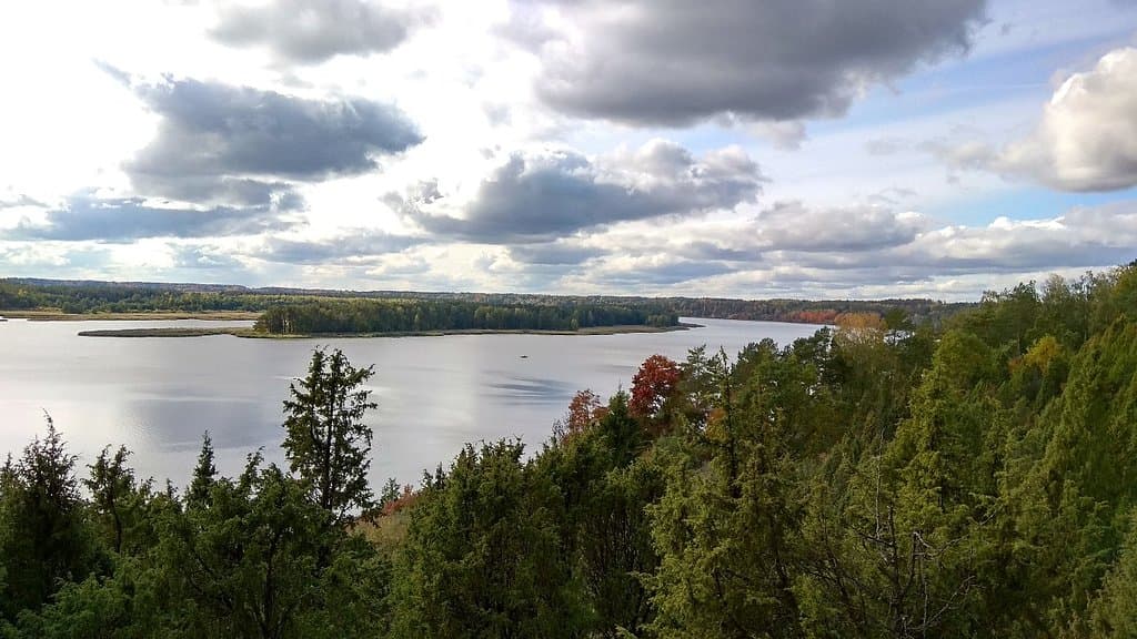 Kadagiai Juniper Valley Trail