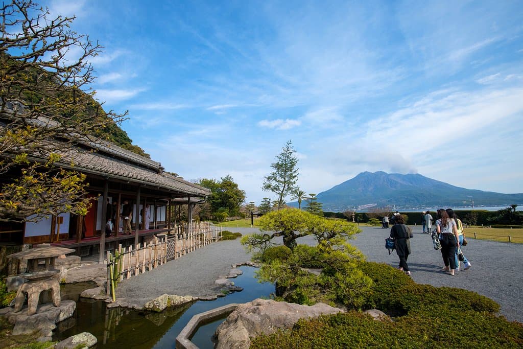仙巌園から桜島の背景