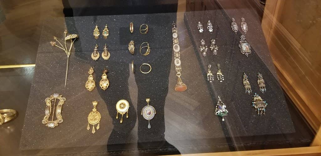 Glassware and Decorative Arts