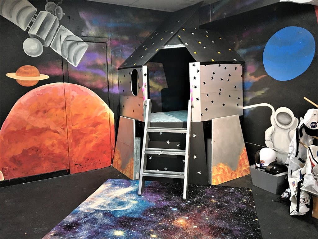 Discovery Zone's Let's Go Spaceship