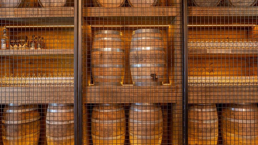 Whiskey Distillery Tour & Tasting